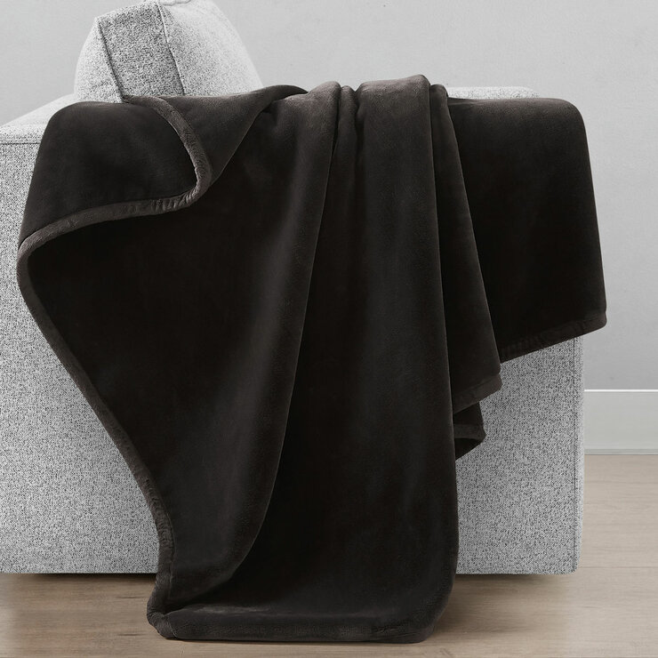 Coco Plush Throw in Grey, 152 x 177 cm