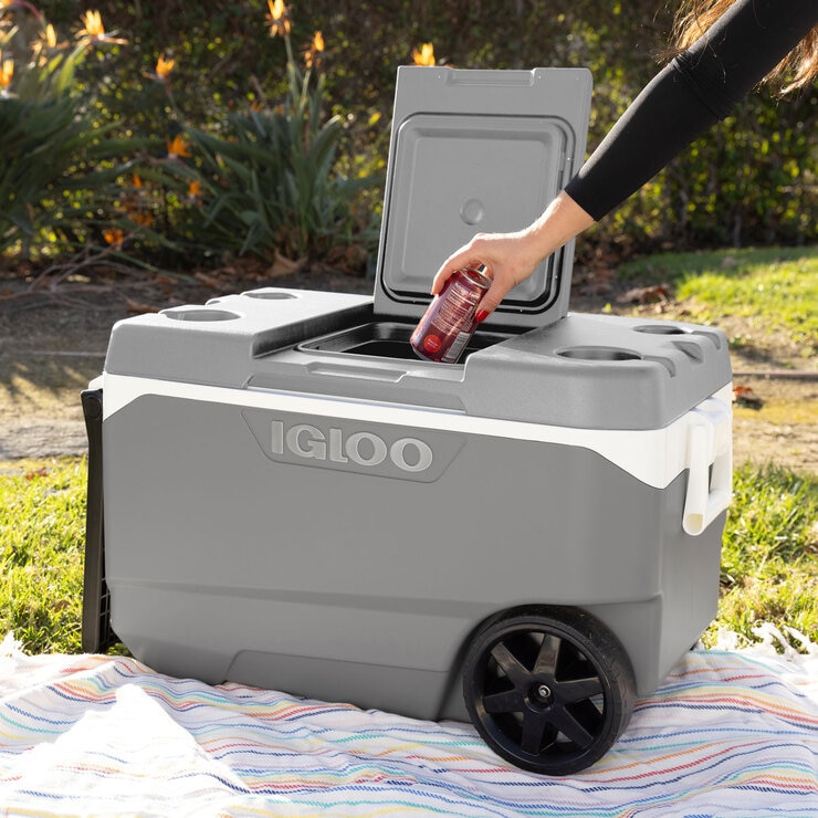Igloo Max Cold Pro 85 Litre (90 US QT) Roller Cooler