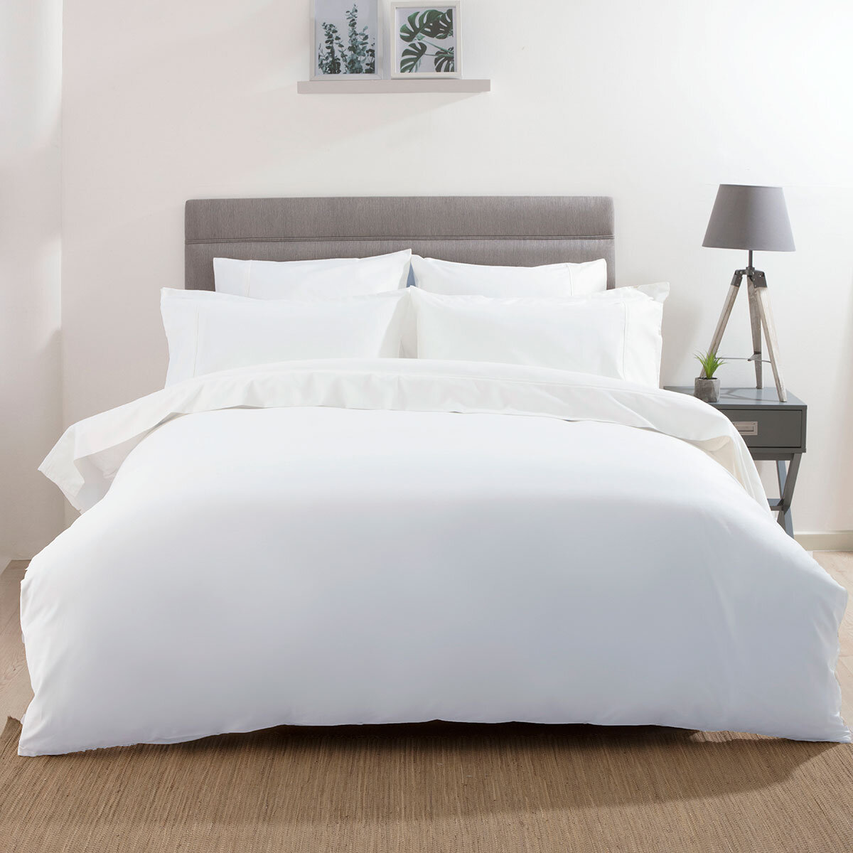 600 thread count duvet cover in white