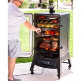 Louisiana Grills 57" (145cm) 7 Series Vertical Wood Pellet Smoker + Cover