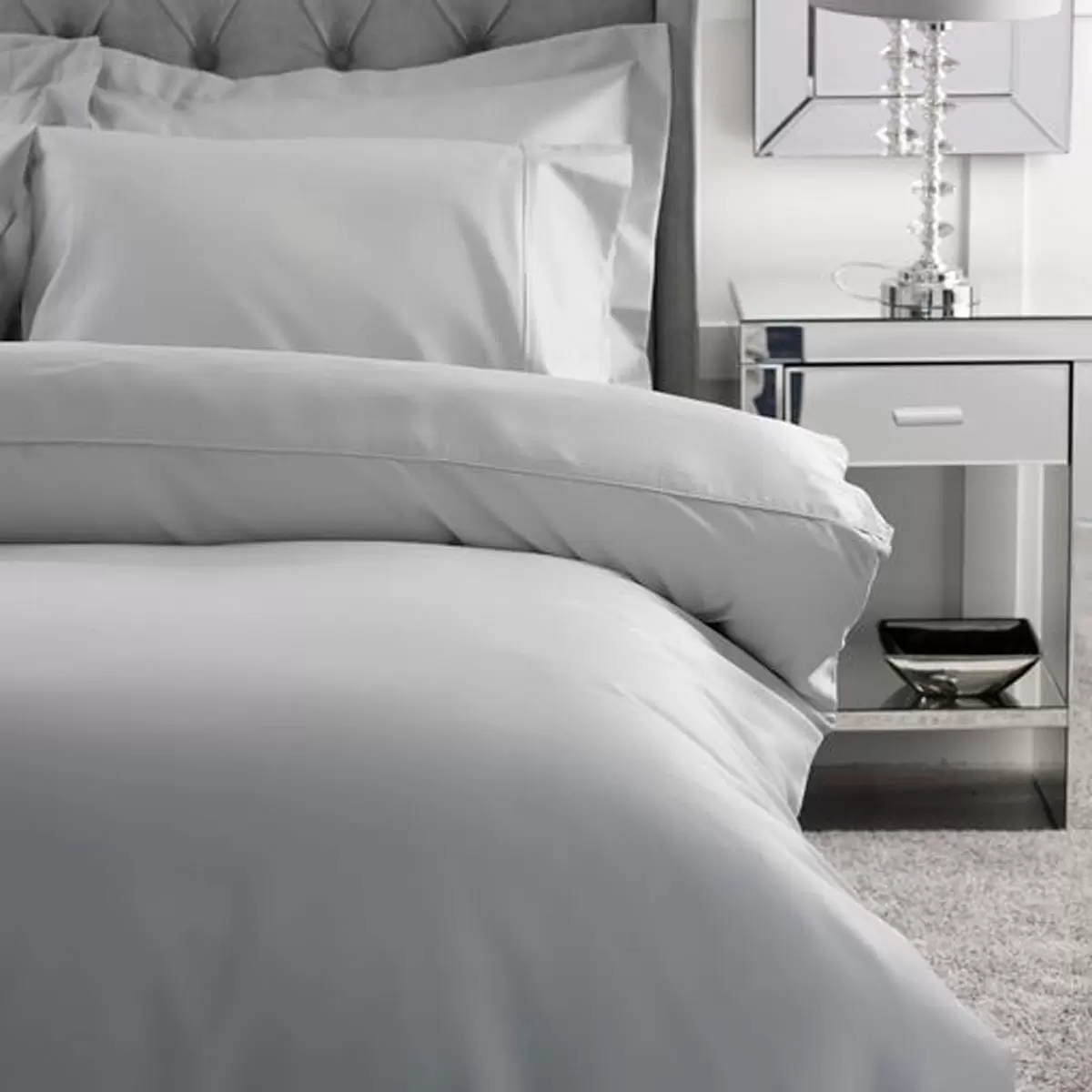 Belledorm Bamboo Cotton Blend Duvet Cover in 4 Sizes - Picture 4 of 5