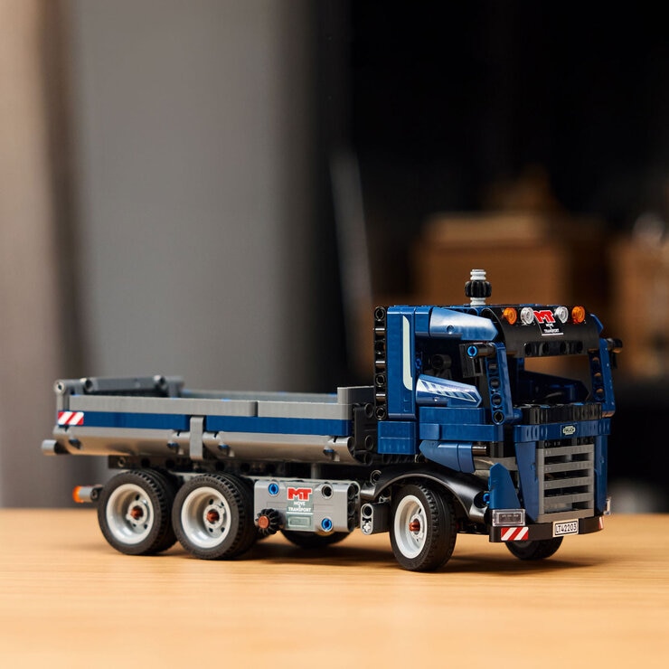 LEGO Technic Tipping Dump Truck - Model 42203 (9+ Years)
