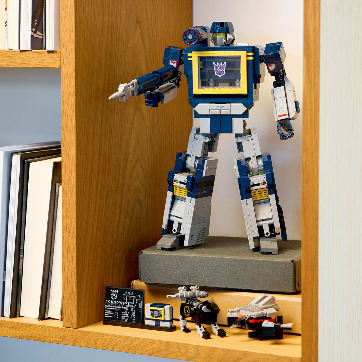 LEGO Icons Transformers: Soundwave - Model 10358 (18+ Years)