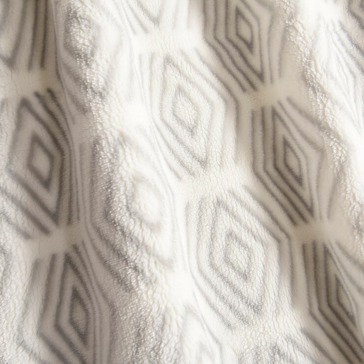 Life Comfort Urban Plush Throw in White Geometric, 152 x 177 cm Costco UK