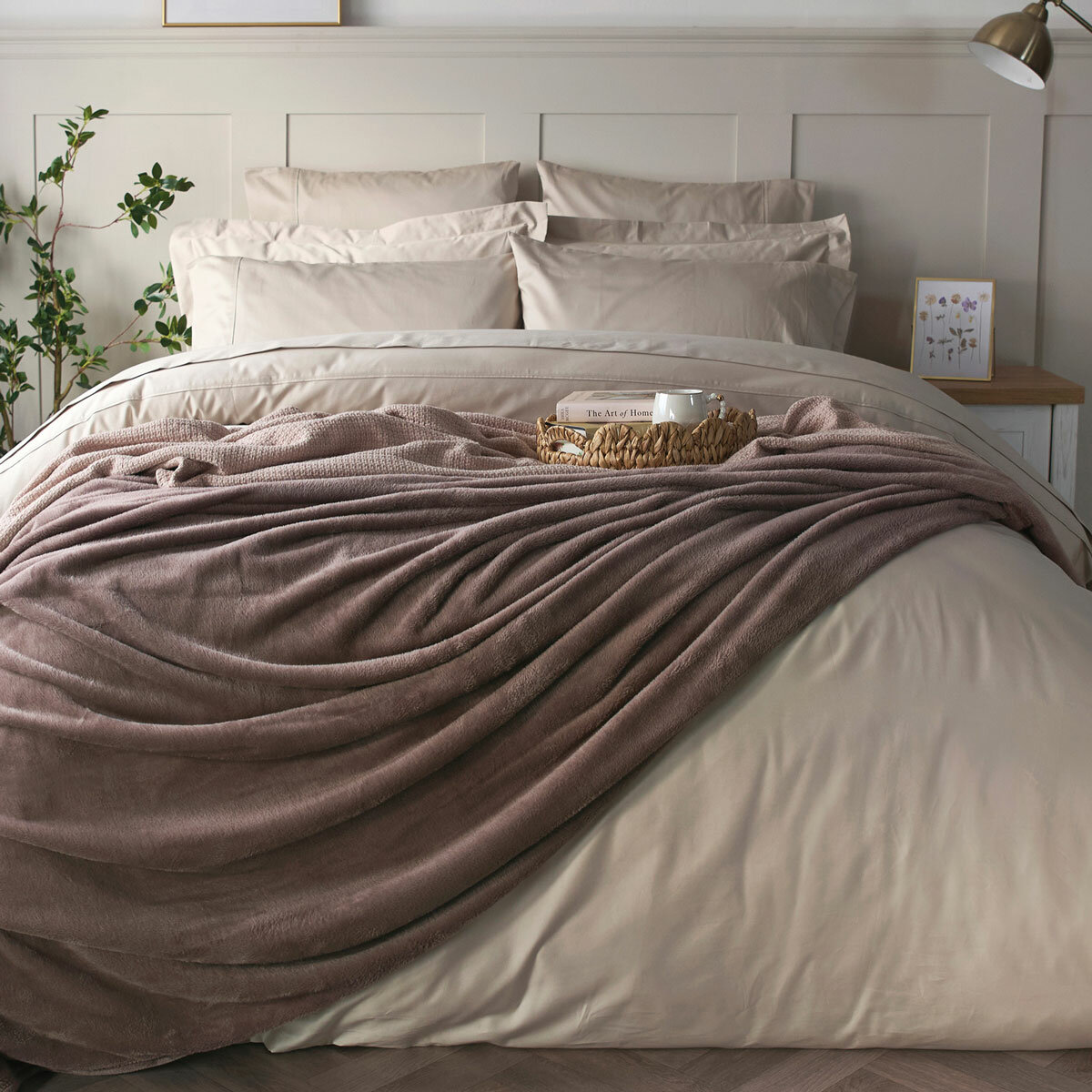 Belledorm 600 Thread Count Cotton Taupe Duvet Cover Set in 3 Sizes