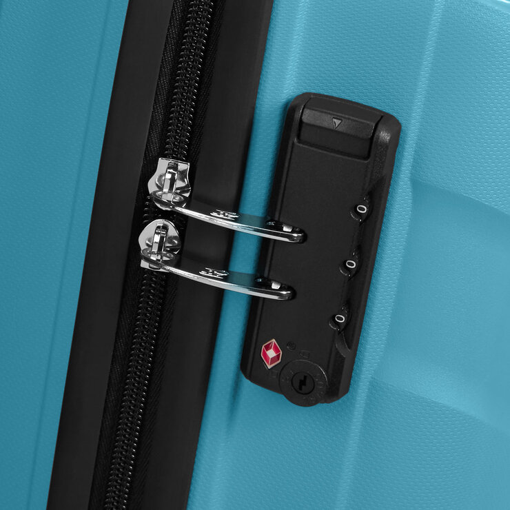American Tourister Jet Driver 55cm Carry On Hardside Spinner Case in Light Blue American Tourister Jet Driver 55cm Carry On Hardside Spinner Case in Light Blue