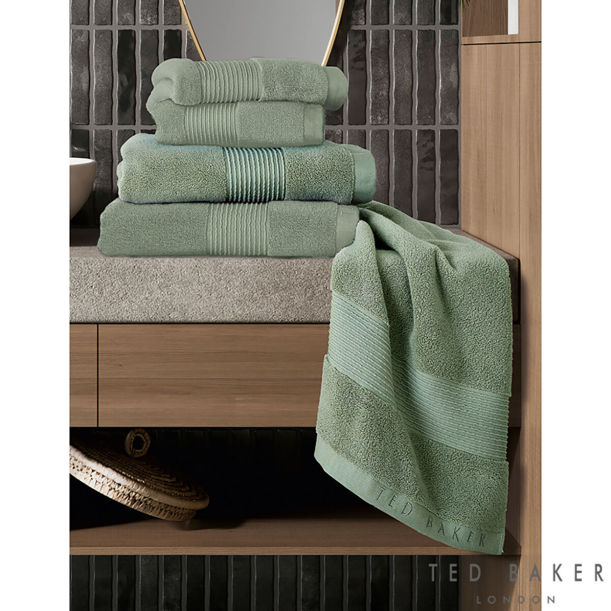 Ted Baker Bath Towel in Sage Green, 70 x 130 cm