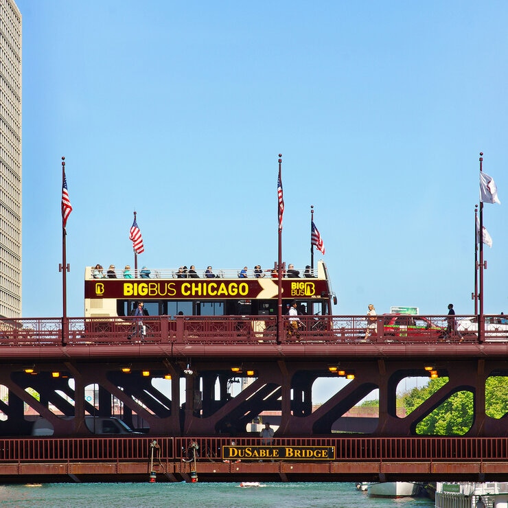 Go City Chicago All-Inclusive Pass - Big Bus Chicago Hop-On Hop-Off : 1-Day Classic Tour
