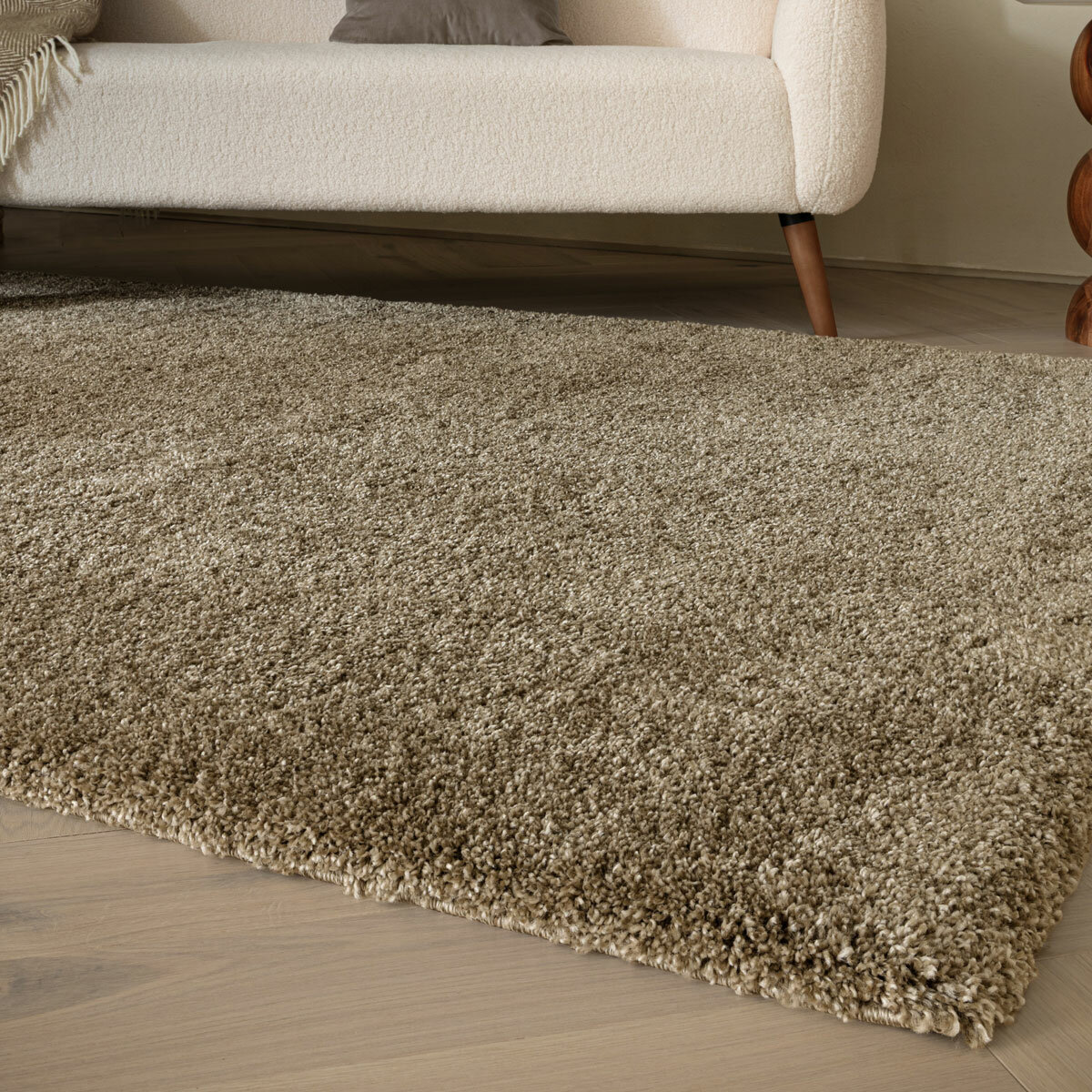 Atlas Shaggy Natural Rug, in 3 Sizes