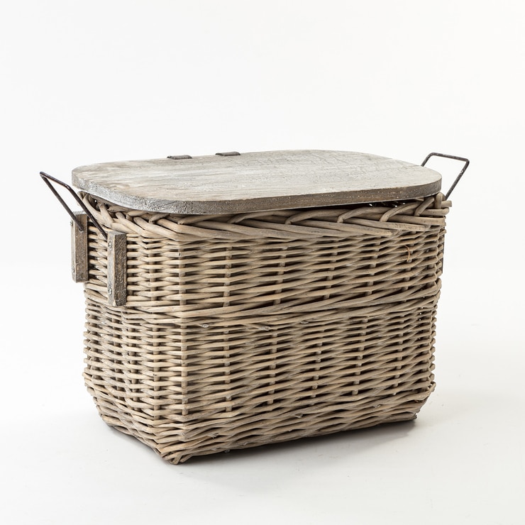 side on shot of hamper with lid side on shot of hamper with lid