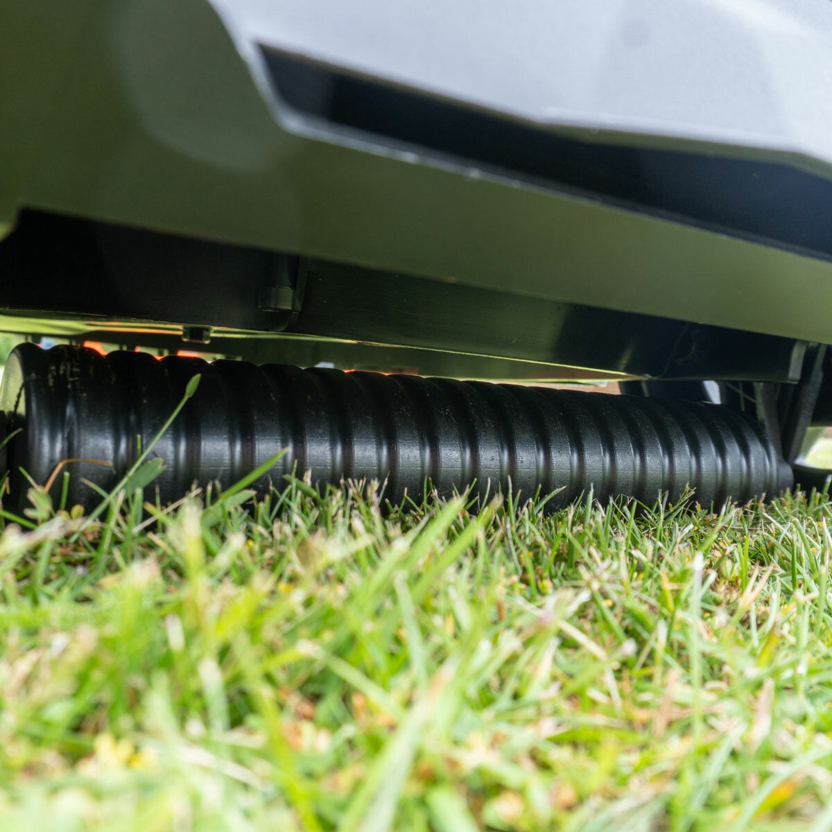Yard Force 20V 33cm Brushless Cordless Mower & 20V 25cm Line Trimmer Bundle Yard Force 20V 33cm Brushless Cordless Mower & 20V 25cm Line Trimmer Bundle