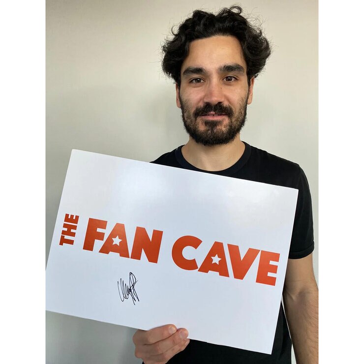 İlkay Gündoğan Signed Framed Manchester City Football Shirt with White Mount