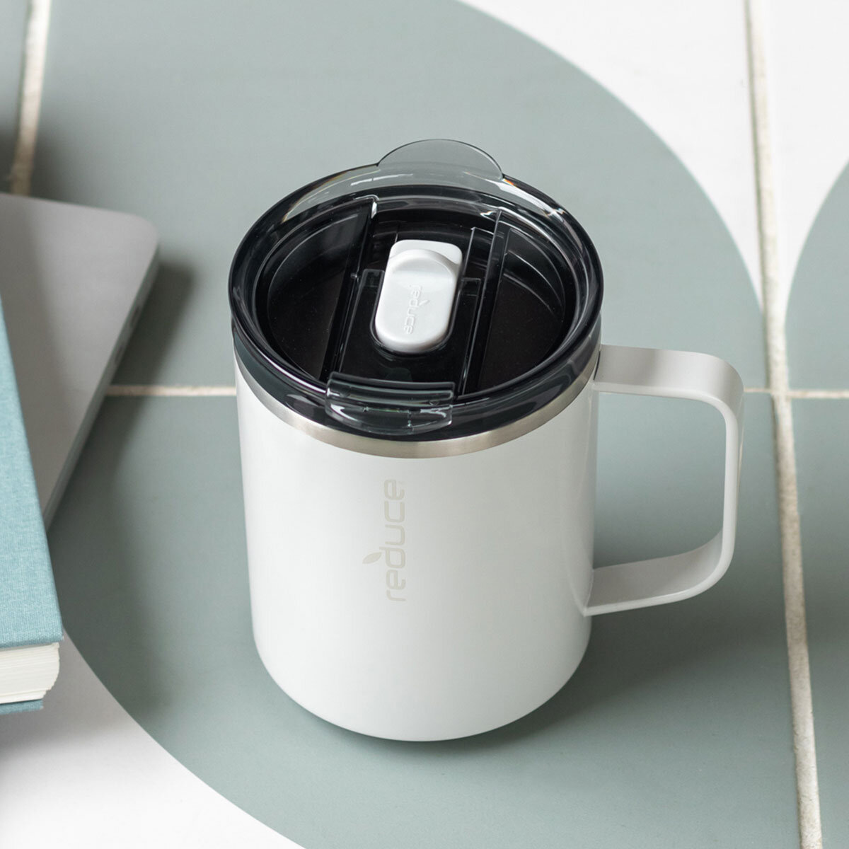 HOT1 Desktop Travel Mug 2 Pack, White & Blue