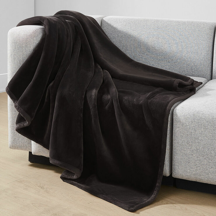 Coco Plush Throw in 3 Colours, 152 x 177 cm