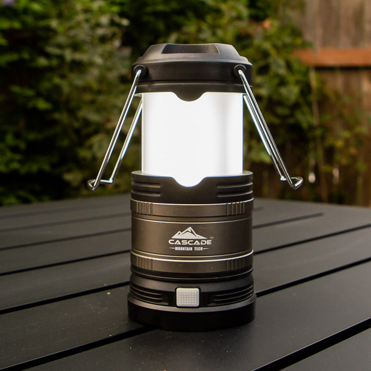 Cascade 7" (18.3 cm) LED Collapsible Lantern with 9 Duracell Batteries - Pack of 3