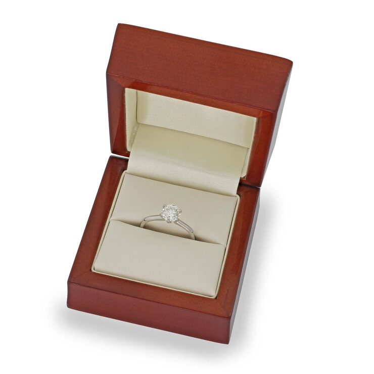 1.00ct Round Brilliant Cut Diamond Solitaire Ring, Platinum 1.00ct Round Brilliant Cut Diamond Solitaire Ring, Platinum