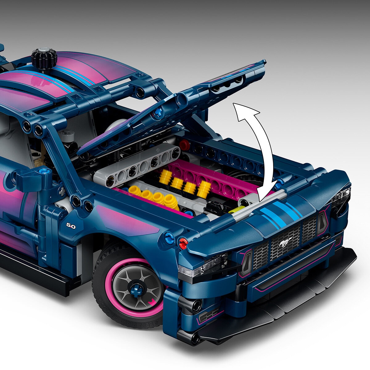 LEGO Technic Custom Garage Ford Mustang GT Car - Model 42236 (10+ Years) LEGO Technic Custom Garage Ford Mustang GT Car - Model 42236 (10+ Years)