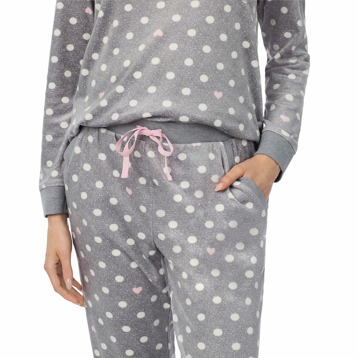 Jane & Bleecker Women's Silky Plush Pyjama Set in Grey Hearts Jane & Bleecker Women's Silky Plush Pyjama Set in Grey Hearts