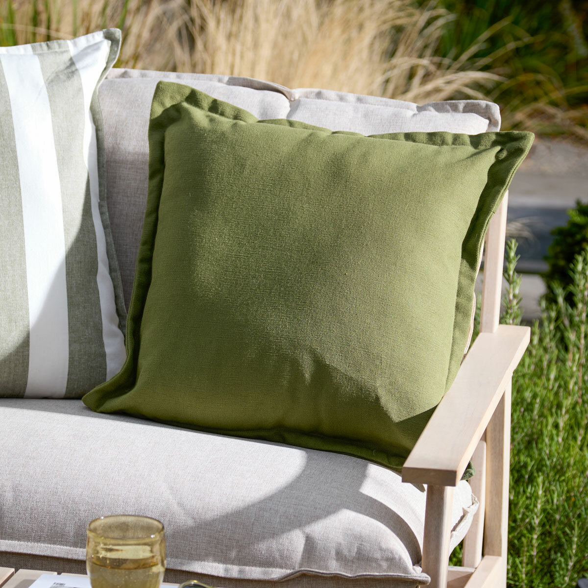 Yard Holmfirth Green Canvas Indoor Outdoor Cushion, 45 x 45 cm
