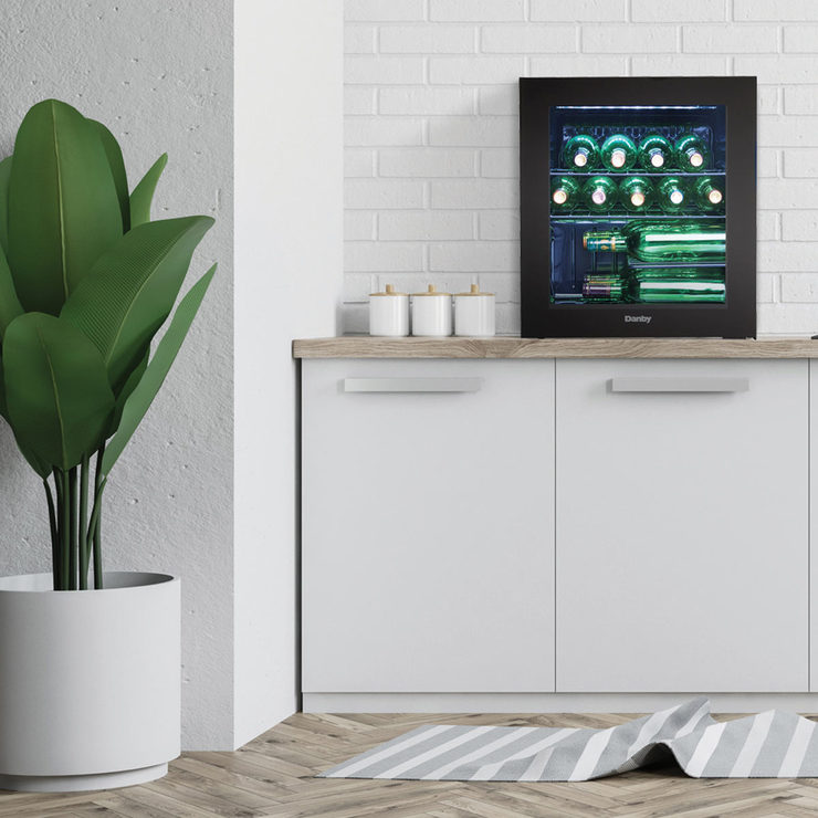 Danby DWC016KA1BDB, 16 Bottle Wine Cooler in Black Costco UK