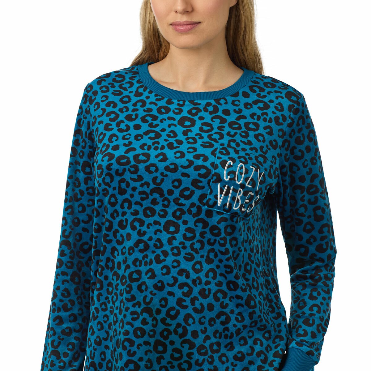 Jane & Bleecker Women's Silky Plush Pyjama Set in Teal Animal Jane & Bleecker Women's Silky Plush Pyjama Set in Teal Animal