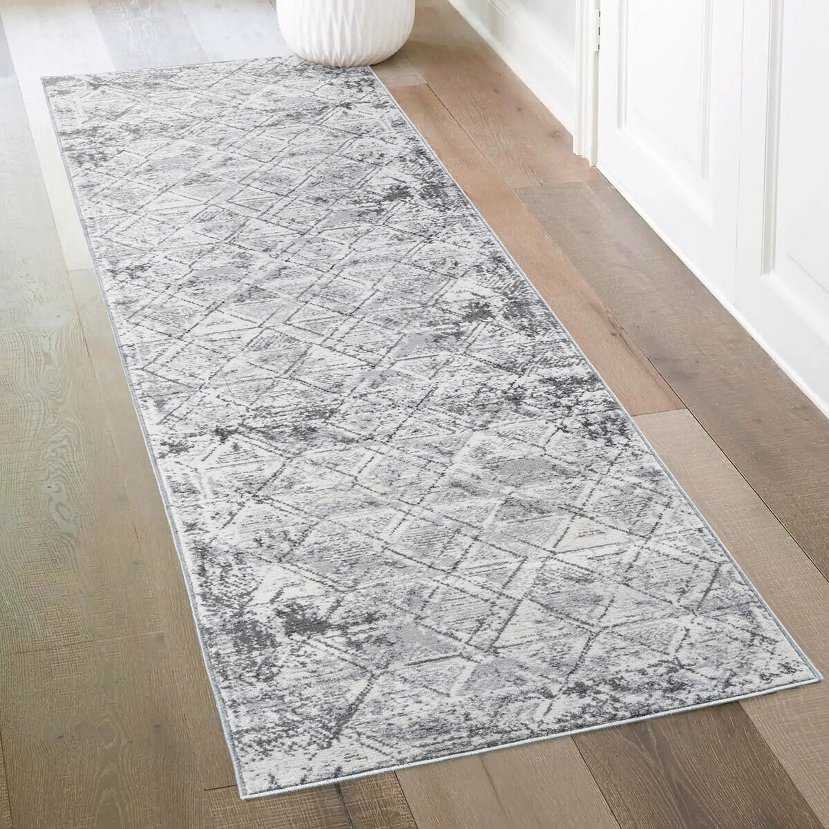 Briton Runner in 2 Styles, 66 x 244 cm