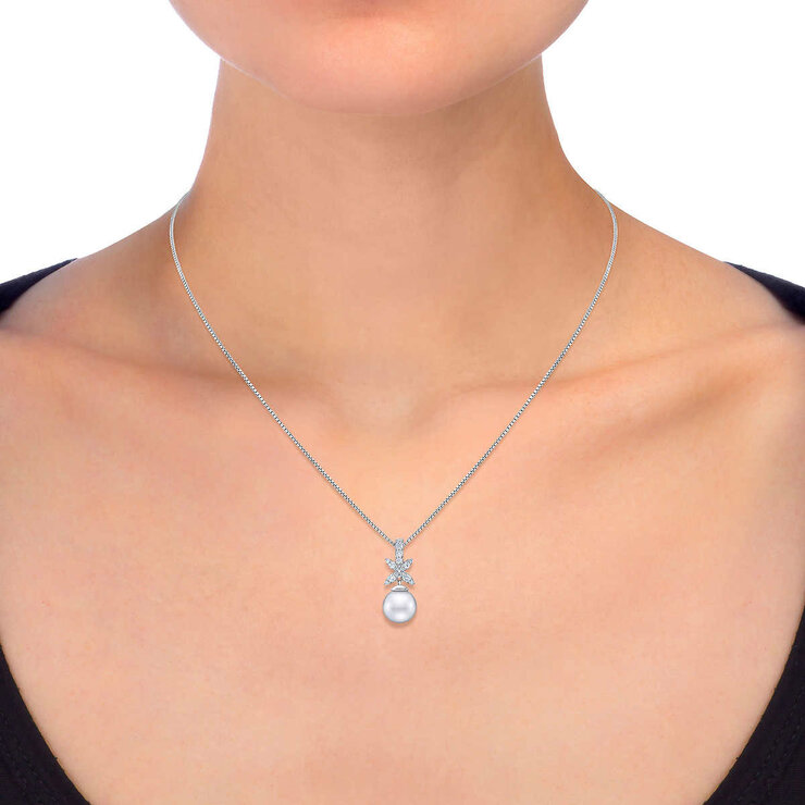 9-10mm Cultured Freshwater White Pearl & 0.22ctw Diamond Necklace, 14ct White Gold 9-10mm Cultured Freshwater White Pearl & 0.22ctw Diamond Necklace, 14ct White Gold