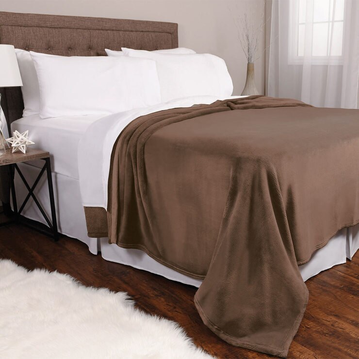 Kirkland Signature King Size Plush Blanket in Sorrel Brown, 248 x 233