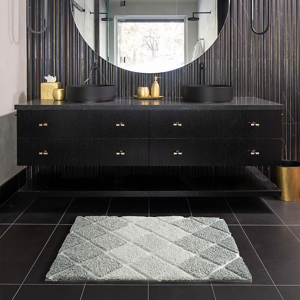 Mon Chateau Diamond Plush Bath Mat in Grey, 60 x 91 cm