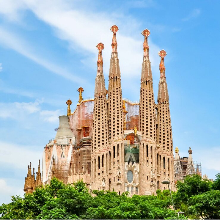 Go City Barcelona All-Inclusive Pass - Sagrada Familia Guided Tour