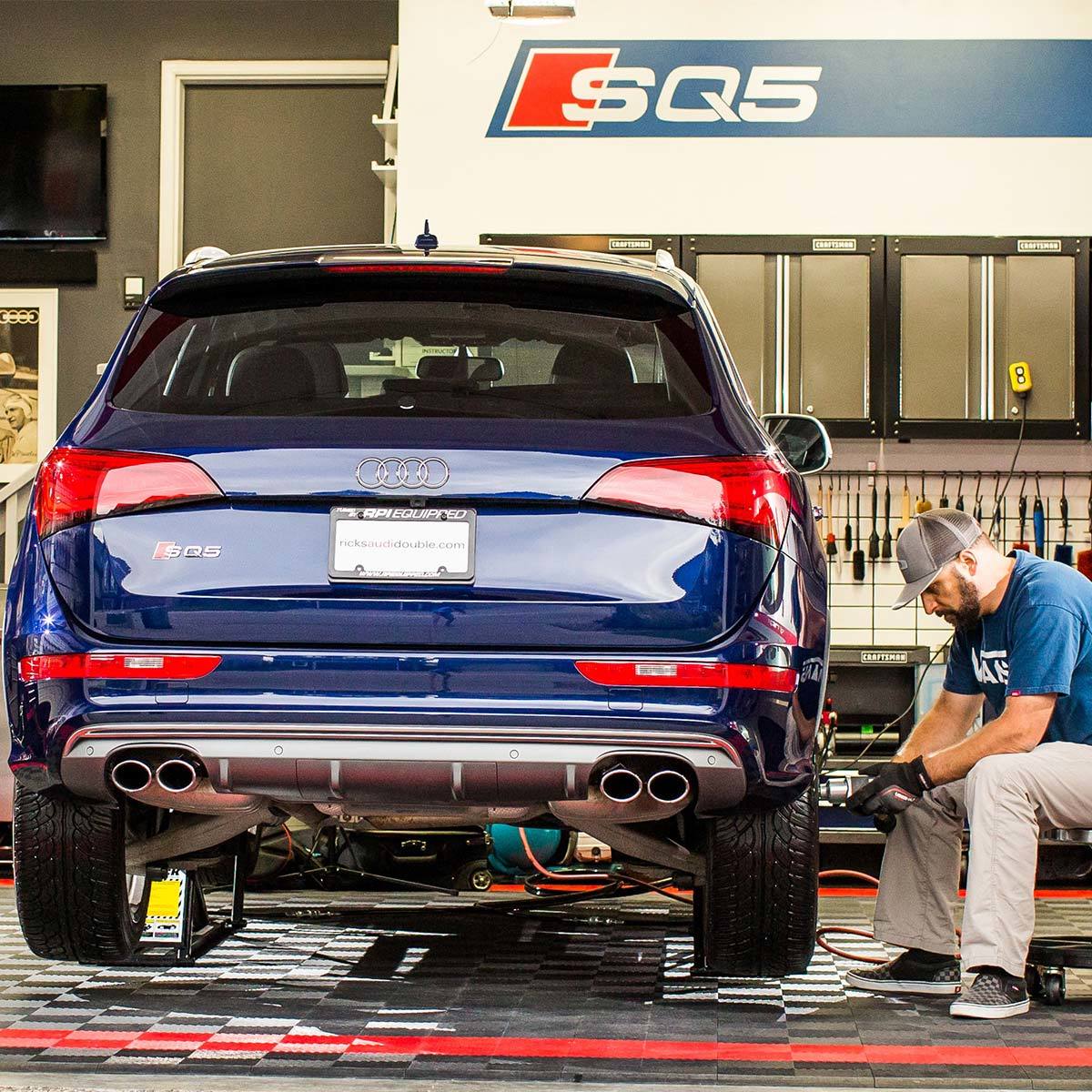 QuickJack Portable Automatic Car Lift System Jack (3,175kg Capacity