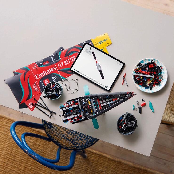 Lego Technic Emirates Team New Zealand AC75 Yacht Item Image Lego Technic Emirates Team New Zealand AC75 Yacht Item Image