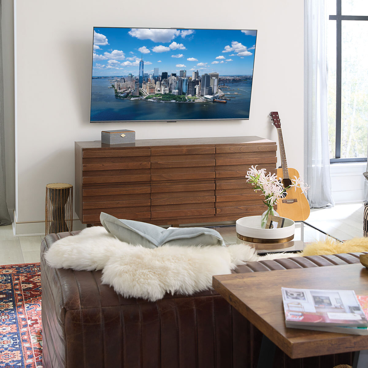 Infographics SLT4-B2 42-90" Tilt TV Wall Mount
