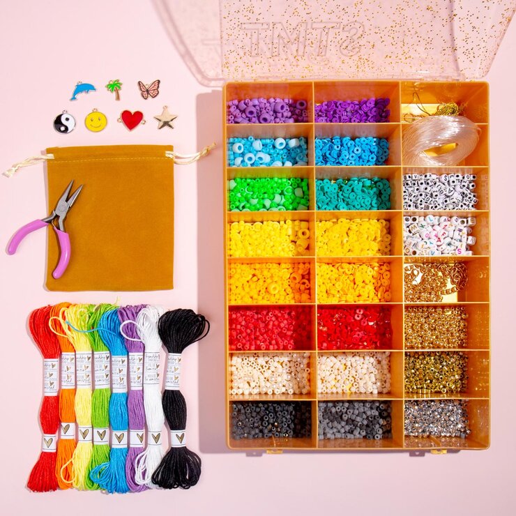 STMT Glitz and Glamour Jewellery Making Kit Lifestyle Image