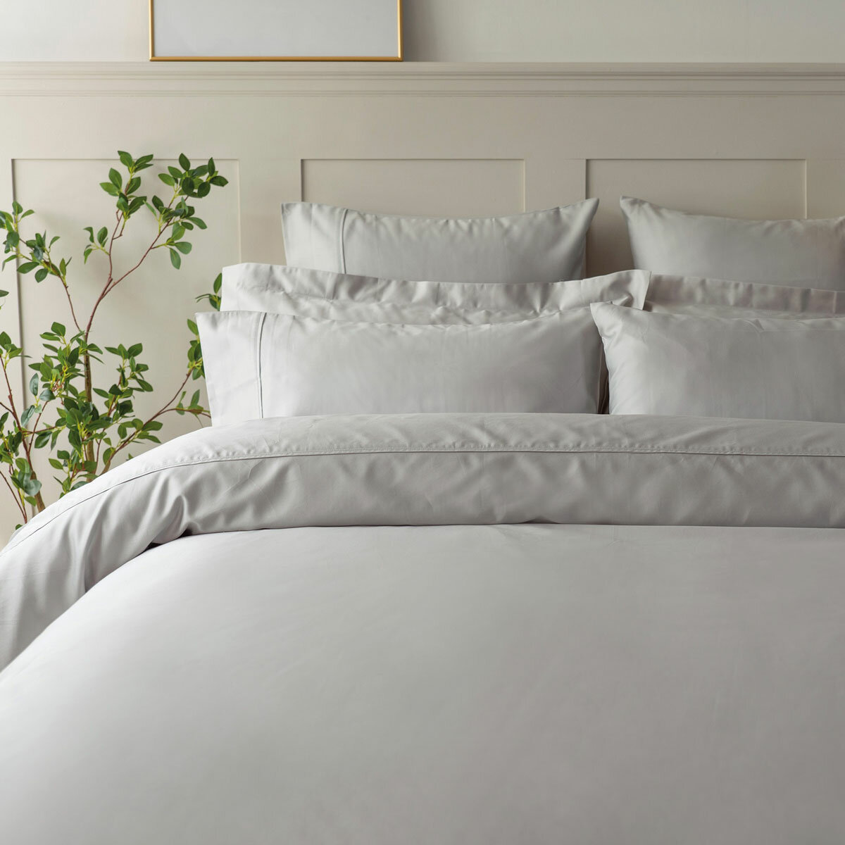Belledorm 600 Thread Count Cotton Grey Duvet Cover Set in 3 Sizes