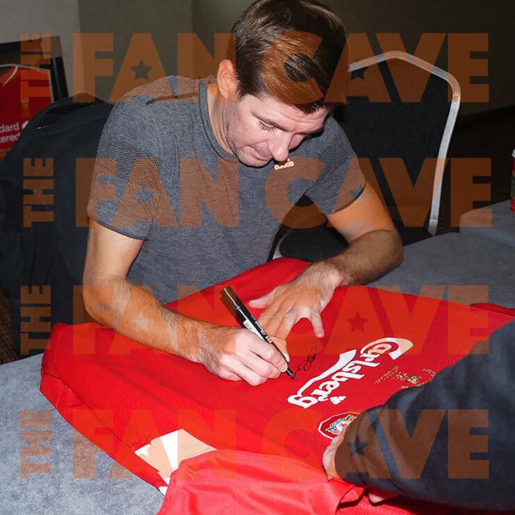 Steven Gerrard Signed Framed 2005 Liverpool Football Shirt including 3 Photos