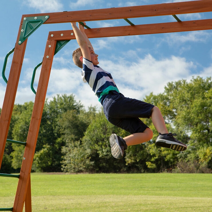 Backyard Discovery Skyfort II Playcentre (3-10 Years)
