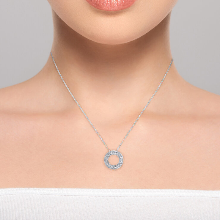 0.85ctw Round Brilliant Cut Diamond 3 Row Circle Pendant, 18ct White Gold 0.85ctw Round Brilliant Cut Diamond 3 Row Circle Pendant, 18ct White Gold