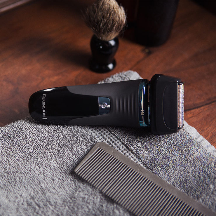 Remington F8 Ultimate Series Foil Shaver XF8705 Remington F8 Ultimate Series Foil Shaver XF8705