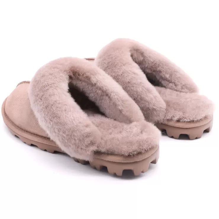 Kirkland Signature Women's Shearling Slippers in Caribou