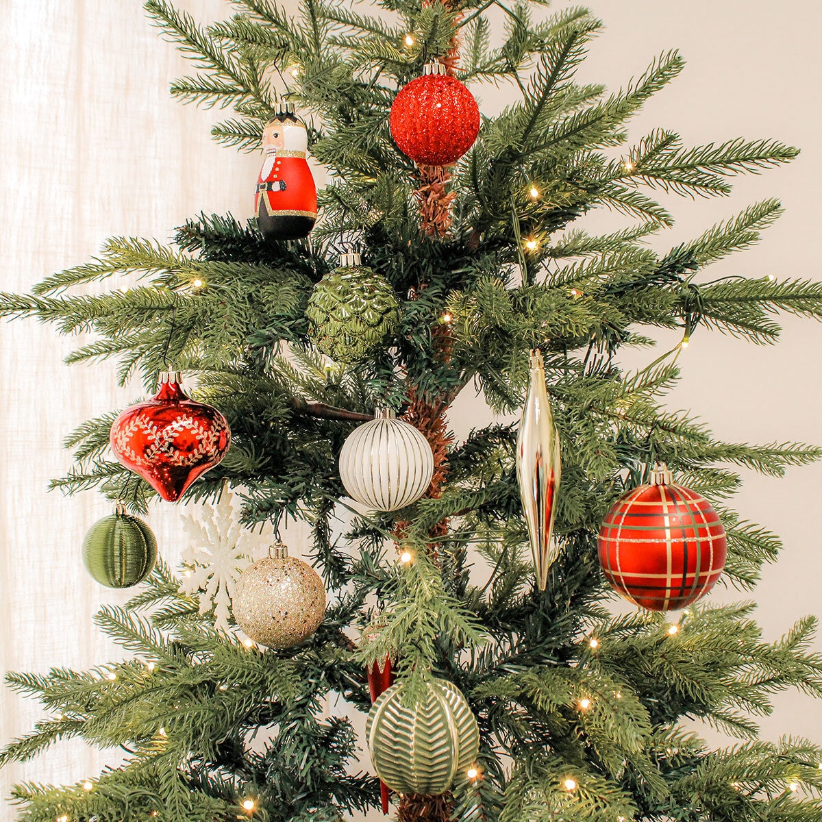 Shatter Resistant Christmas Ornaments - 80 pack