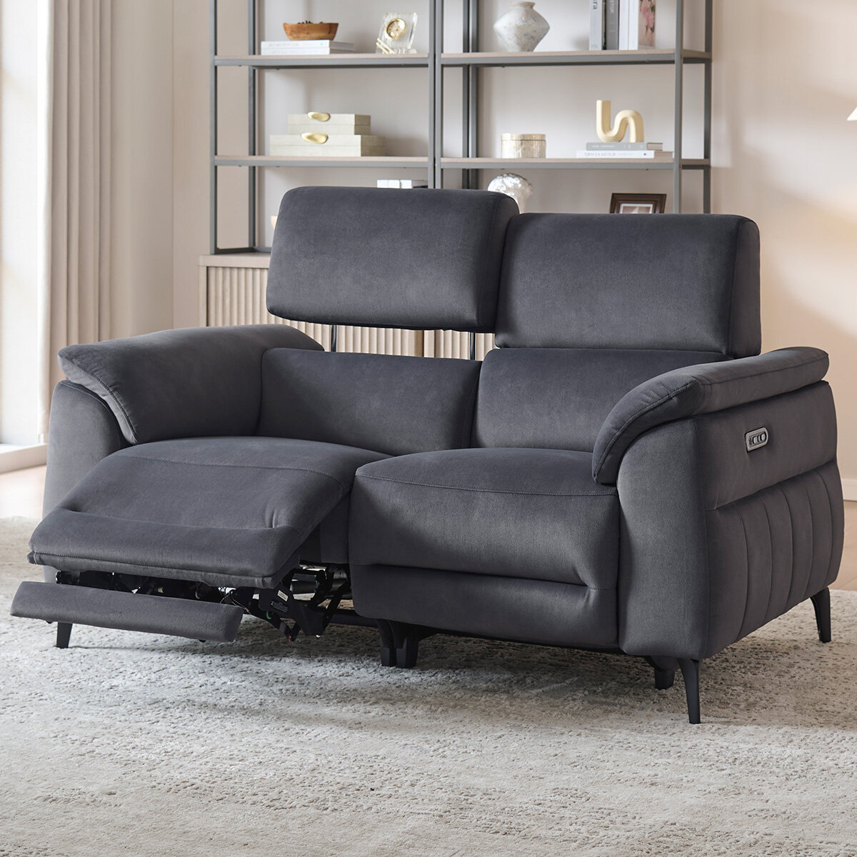 Apex2SeaterSofa_Lifestyle