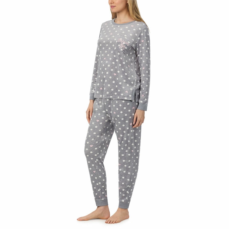 Jane & Bleecker Women's Silky Plush Pyjama Set in Grey Hearts