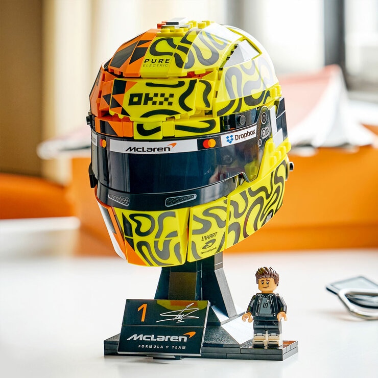 LEGO® Editions Mastercard F1® Team Lando Norris Helmet - Model 43023 (14+ Years) LEGO® Editions Mastercard F1® Team Lando Norris Helmet - Model 43023 (14+ Years)