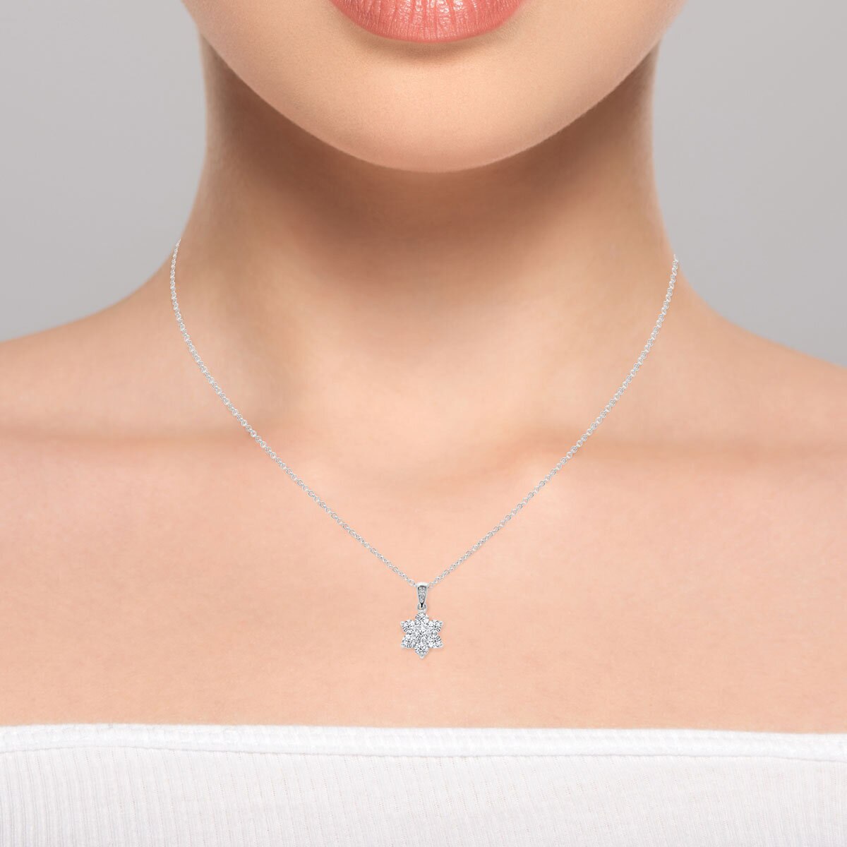 1.00ctw Round Brilliant Cut Diamond Daisy Pendant, 18ct White Gold