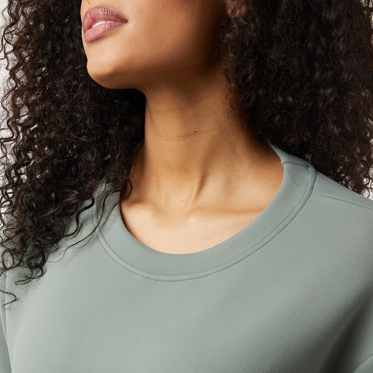 32 Degrees Ladies Sueded Tech Crewneck in Green 32 Degrees Ladies Sueded Tech Crewneck in Green