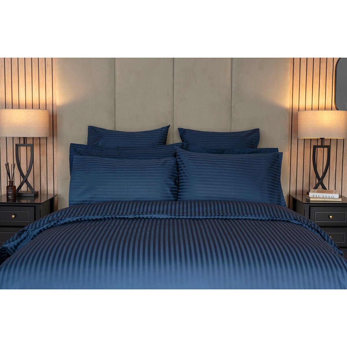 Belledorm 540 Thread Count Cotton 3 Piece Bed Set, King in Navy
