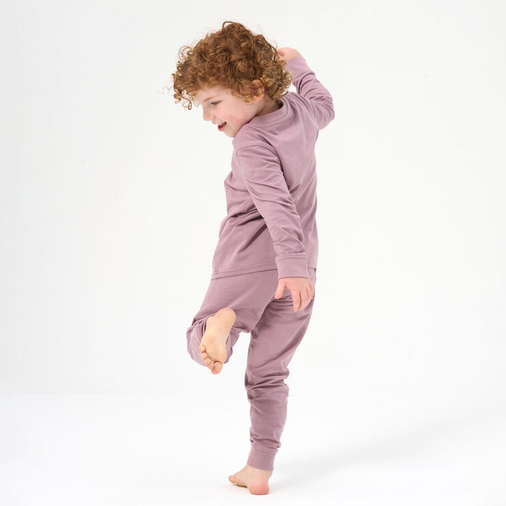 DKNY Kids Pyjama 2 Piece Set in Purple DKNY Kids Pyjama 2 Piece Set in Purple