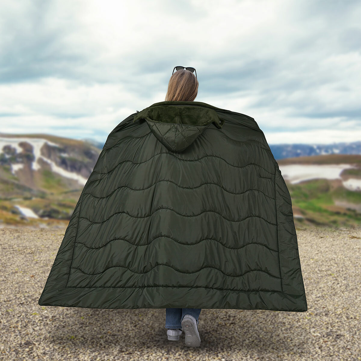 Below Zero Outdoor Wearable Blanket, in 3 Colours