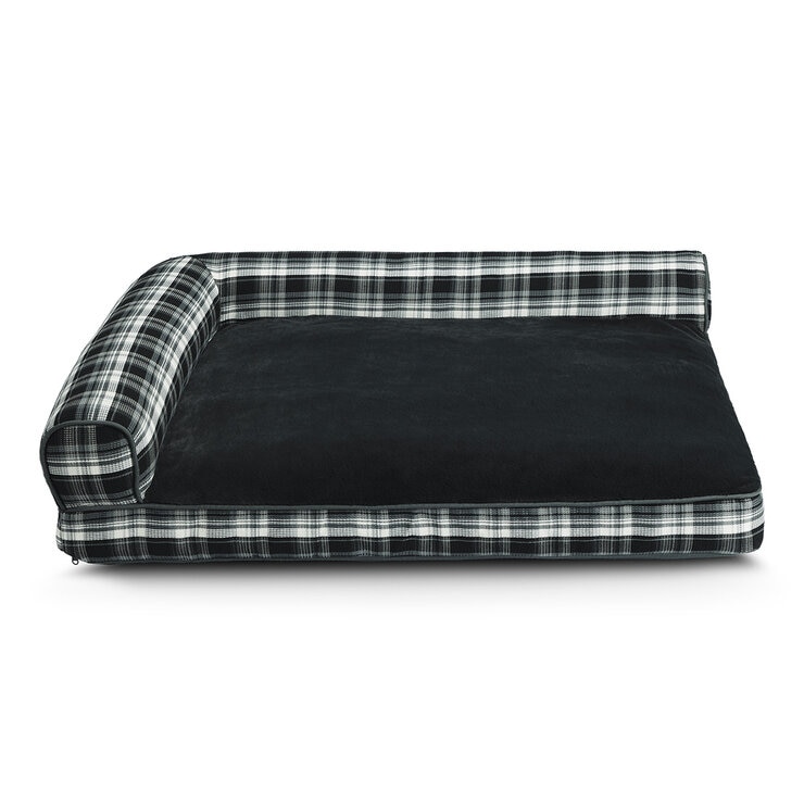 Pet Bed in Black Plaid